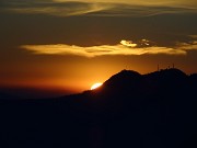 07 ...e ci godiamo anche un bel tramonto del sole che cala in Ubione e Linzone